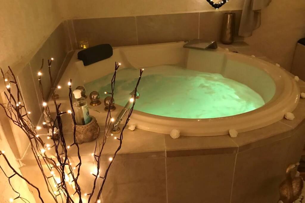 Les Secrets D'Alcove, Nuits Romantiques Avec Spa Екс ан Прованс Екстериор снимка